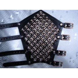 metaldevastation.com UNISEX STUDDED LEATHER GAUNTLET.THRAS - RIGHT, BUCKLES