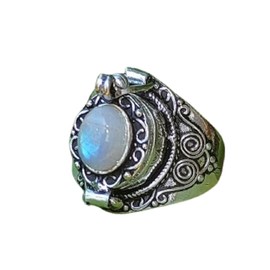 Mother Day Jewelry, Natural Rainbow Moonstone Ring, Poison Box Ring, Moonstone Jewelry, June Birthstone Ring, Openable Poison Ring, Poison Ring, Locket Ring, Blue Flash Ring (6)