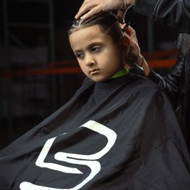 Level 3 Black Cape - Universal Size - Comfortable with Adjustable Neck Closure - for Barbers and Hair Stylist - Level Three Cape
