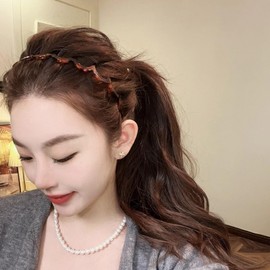 Spenlly 2Pcs Zig Zag Headbands for Women Girls, Plastic Shark Tooth Hair Comb Fashion Non Slip Teeth Hair Accessories (Black Coffee, One Size)