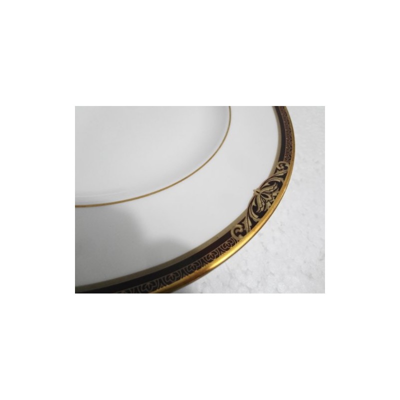 Royal Doulton Tennyson 10 1/2-Inch Dinner Plate