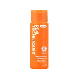 Real Techniques Makeup Brush Cleaner Gel, Brush and Blender Beauty Sponge Cleansing Shampoo, 4 Fl Oz
