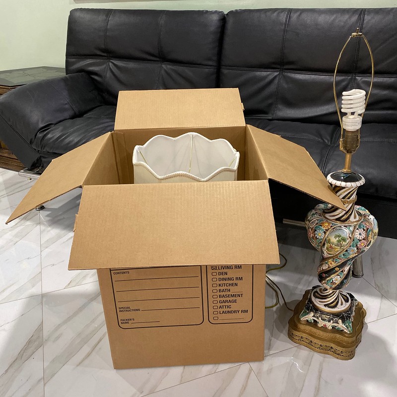 Uboxes Moving Boxes with Handles, 10 Premium Large, 18 x