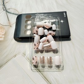 24 Pcs Pink Press on Nails Short Square,MINGCHUN Spring Cute Fake Nails Press ons Acrylic Nail Art Tip Kit Full Cover Summer False Nails Glue on Nails with Silver Glitter Flowers Design for Women