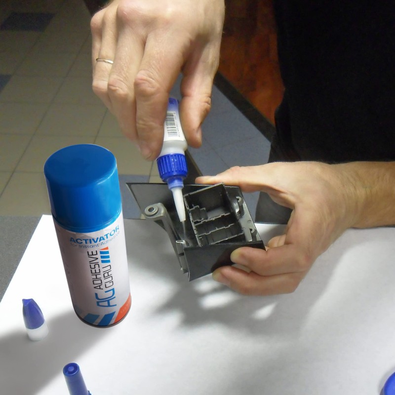 Adhesive Guru CA Glue Accelerator Spray (3.38 fl oz) Aerosol