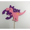 Decoración para tarta con diseño de dinosaurio rosa