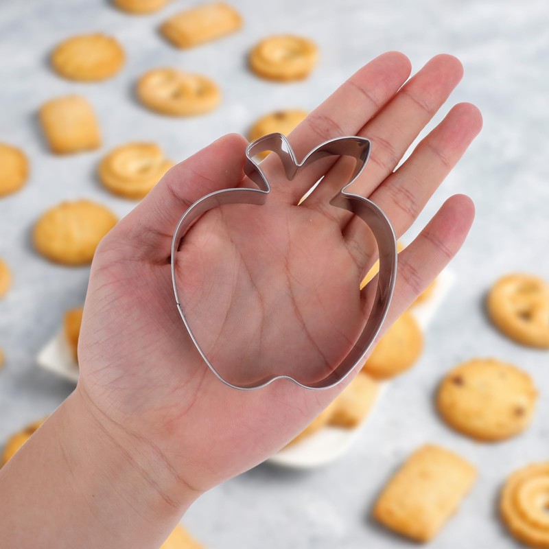 Molain Apple Cookie Cutter, 3.5 Inch Apple Cutter Fruit Cookie