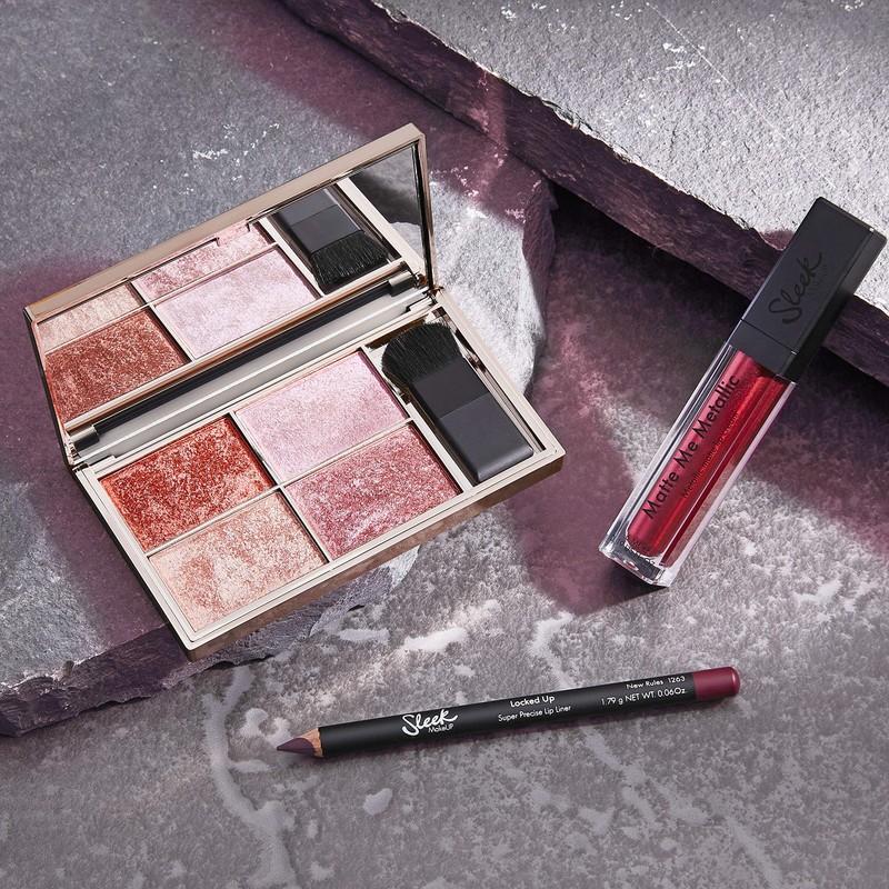 Sleek MakeUP Highlighting Palette Love Shook 9 g