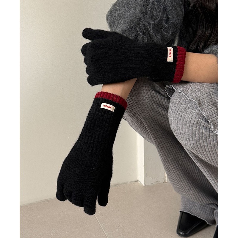 Refit Repeat Line Long Gloves (2 colors)