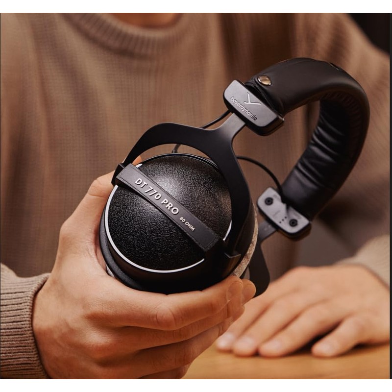 Beyerdynamic DT 770 PRO (80 Ω) Sealed Monitor Headphones