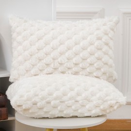 Madizz Set of 2 Faux Fur Plush Decorative Cushion Covers Soft Decorative Cushion Cover for Sofa Bedroom Cushion Shell Cream White 30 x 50 cm