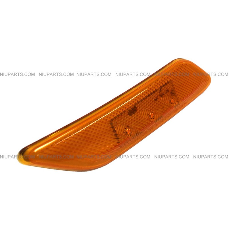 NIUPARTS LED CAB Door Marker Light Amber - Passenger Side