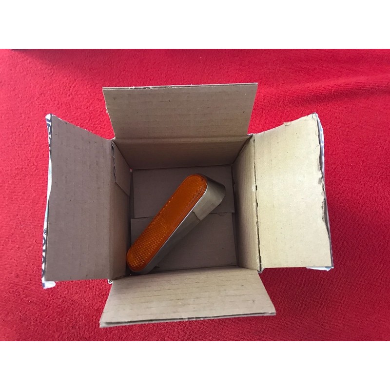 Vespa OEM 1B006553 Reflector lateral izquierdo - Para ajuste frontal