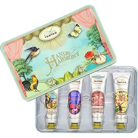Conjunto de Cremas Francesas Para Manos y Uas - Una adorable caja que ofrece 4 cremas para manos delicadamente perfumadas y profundamente humectantes 