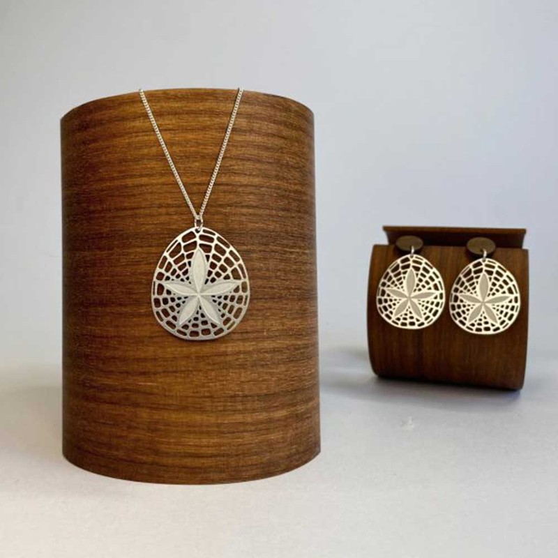 Go Do Good Stud Earrings - Sand Dollar