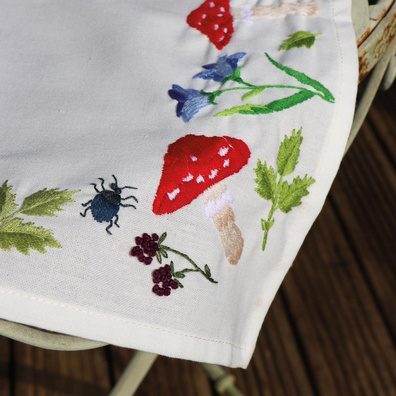 Trimits Embroidery Kit - Tablecloth - Includes Printed Fabric, Threads,