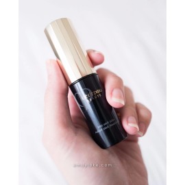 Clé de Peau Beauté Cle de peau Beaute radiant stick foundation spf 17 IVORY  Full SIZE.  NEW!