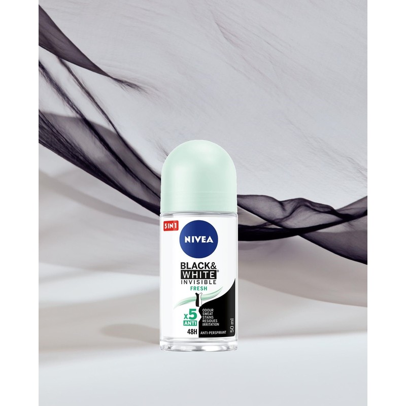 NIVEA Antiperspirant Black & White Invisible Fresh Roll On 50