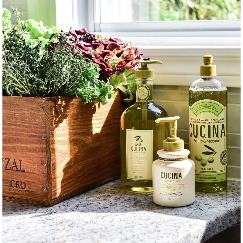 Fruits & Passion's Cucina Regenerating Hand Cream, Sea Salt and