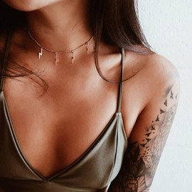 Wendalern Boho Lightning Bolt Choker Necklace Gold Lightning Pendant Necklace Tiny Dangle Thunder Necklace Weather Necklace Geometry Minimalist Necklace Jewellery for Women and Girls