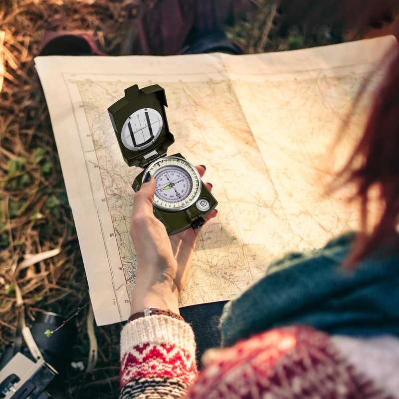 Compasses，Hiking Compass for Survival with ，Waterproof Durable and Pocket-SizedTactical Survival