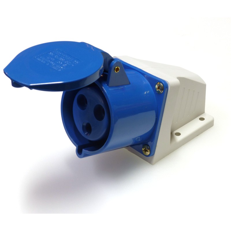 Knightsbridge INAV0012 240 V IP44 32 A Angled Surface Mount