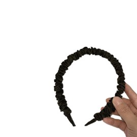 YOEMAYUNER 2PCs Ruched Headbands Solid Color Headbands for Women Ruched Thin Headband Satin Pleated Headband Hair Accessories for Washing Face (white+black, one size fits most)