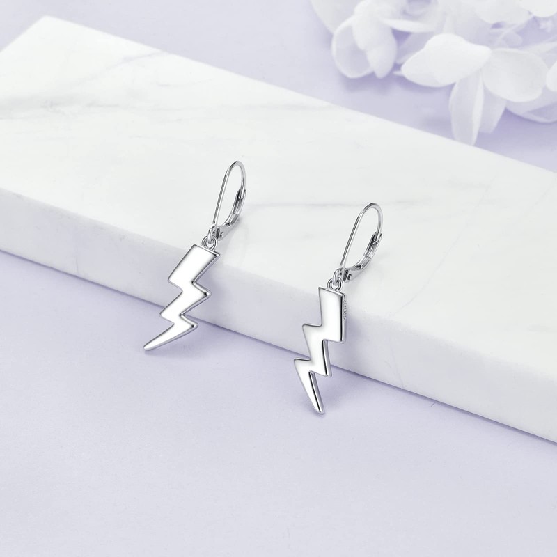 Pendientes Lightning Bolt de plata de ley con cierre de