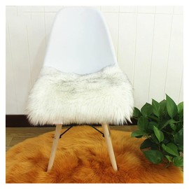 Faux Fur Seat Cushion, Faux Lambskin Sheepskin Rug, Longhair Fur Look, Fluffy Chair Cushion, Sofa Cover, Fur Rug, Floor Rug, Seat Skins for Chair, Living Room, 50 x 50 cm