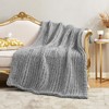 Amélie Home Chunky Knit Blanket Throw, Thick Soft Chenille Yarn