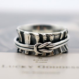 ENERGY STONE 925 Sterling Silver Fidget Ring | Spinner Ring for Women | Connected Knot | Pleated Fabric Pattern Base | Double-wire knotted Spinner | Handcrafted Artistry | Comfort Fit | Size 7.5