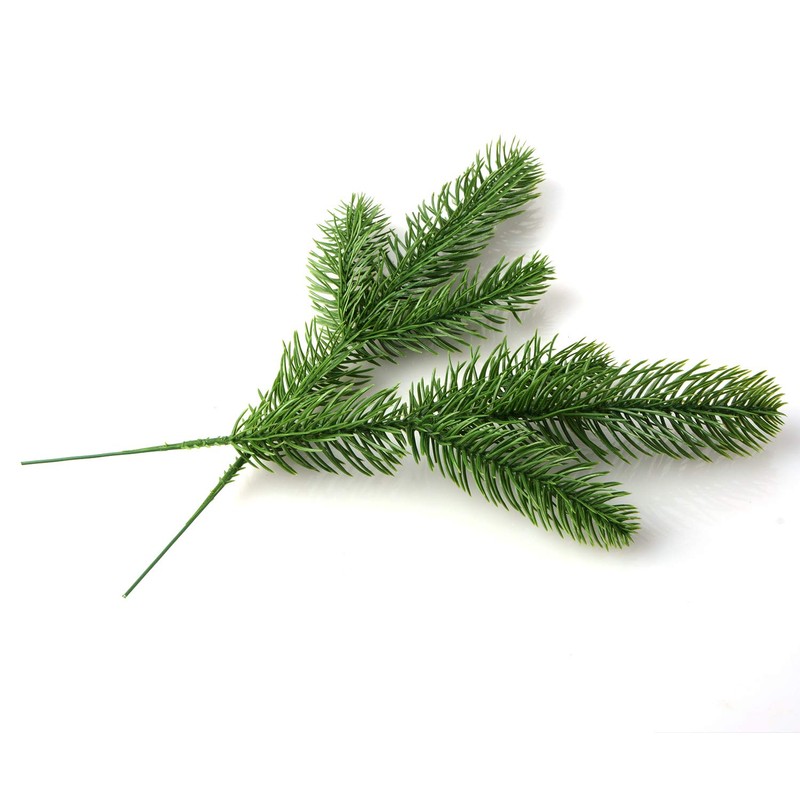 Leww 30 x 24cm Artificial Pine Branches