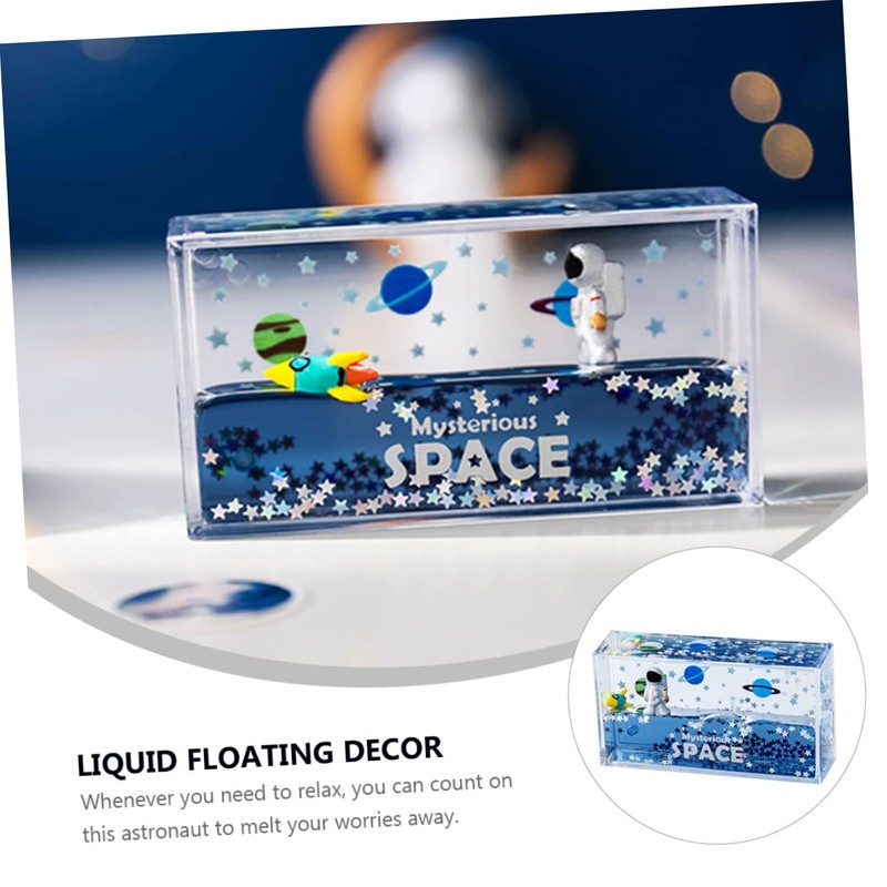 CORHAD 1pc Astronaut Quicksand Decor Unique Floating Ornament for Home