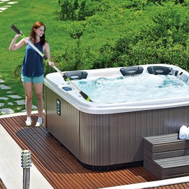 Cordless Rechargeable Pool Vacuum, Spa Hot Tub Vacuum, Handheld Rechargeable Pool Cleaner, Running Time 90 Mins Suitable for Spas, Hot Tubs and Small Pools for Sand and Debris, Black