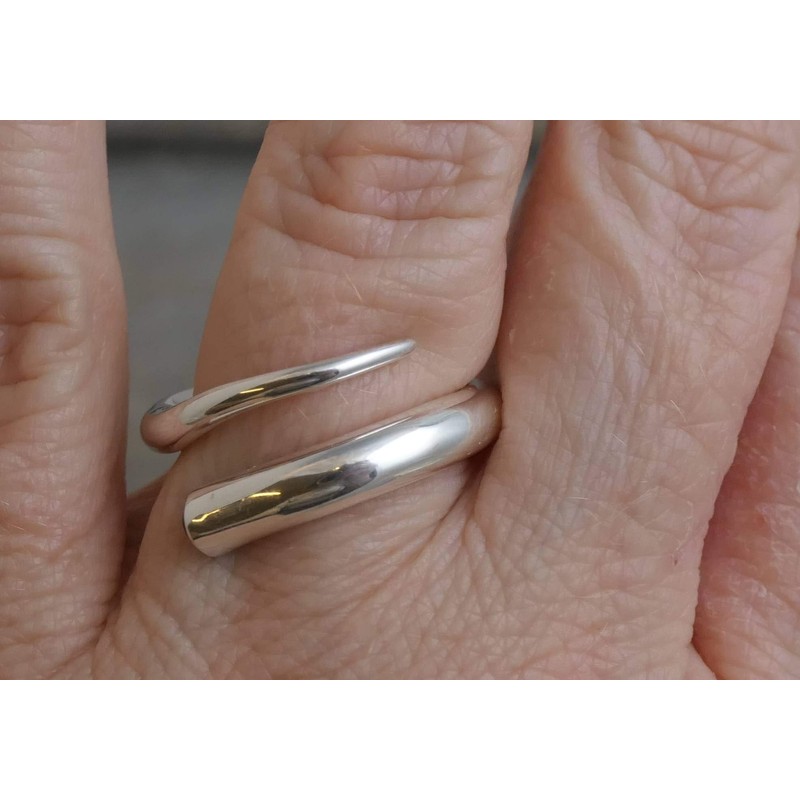 Onyx Sterling Silver Ring US Size 9 Diameter 19