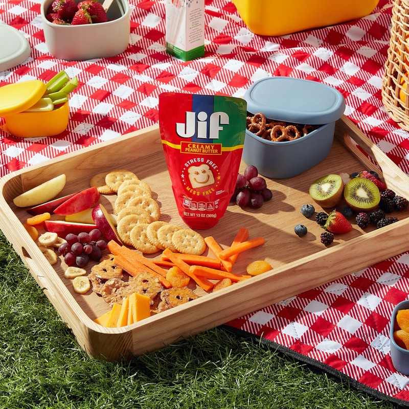 Jif Squeeze Creamy Peanut Butter, Resealable Pouches, 5 Ounces (Pack