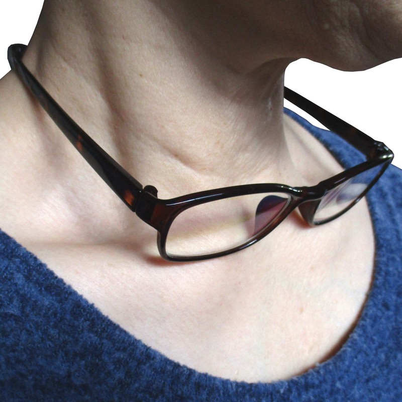 [CACALU] 首に掛かる 老眼鏡 スクエア おしゃれ シニアグラス 軽量 TR90素材 ブルーライトカット くもり止めコート