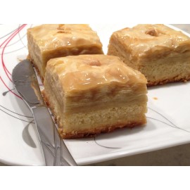 MunaZico Organic Large Baklava with Almond & Bee Honey! Unique Quality 6LB 24 big Pieces