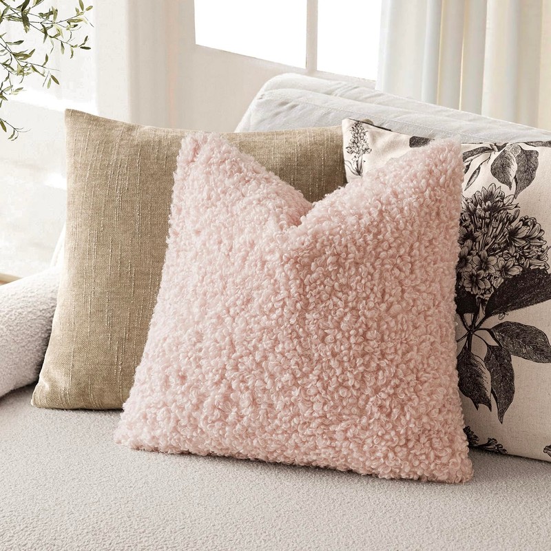 Foindtower 2 Pieces 20x20 Inch Light Pink, Faux Fur Throw