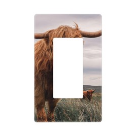 Pznen Highland Cow Single Rocker Switch Plate Highland Cattle Farm Animal Wall Plate 1 Gang Standard Plug Cover for GFCI Outlet Home Decorative Office