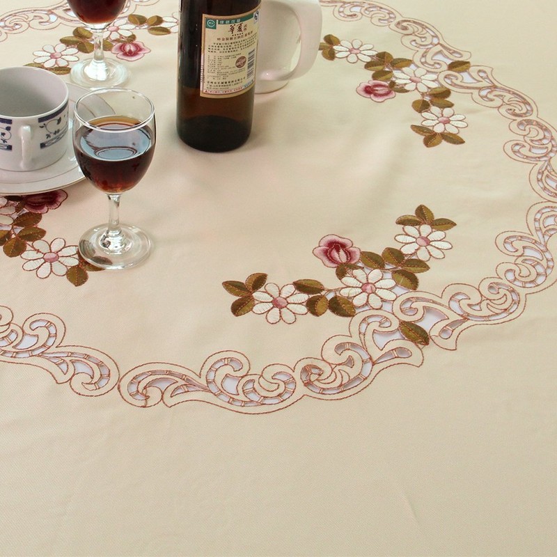 Cunluna European Pastoral Embroidered Square Tablecloth Coffee Table Cloth for