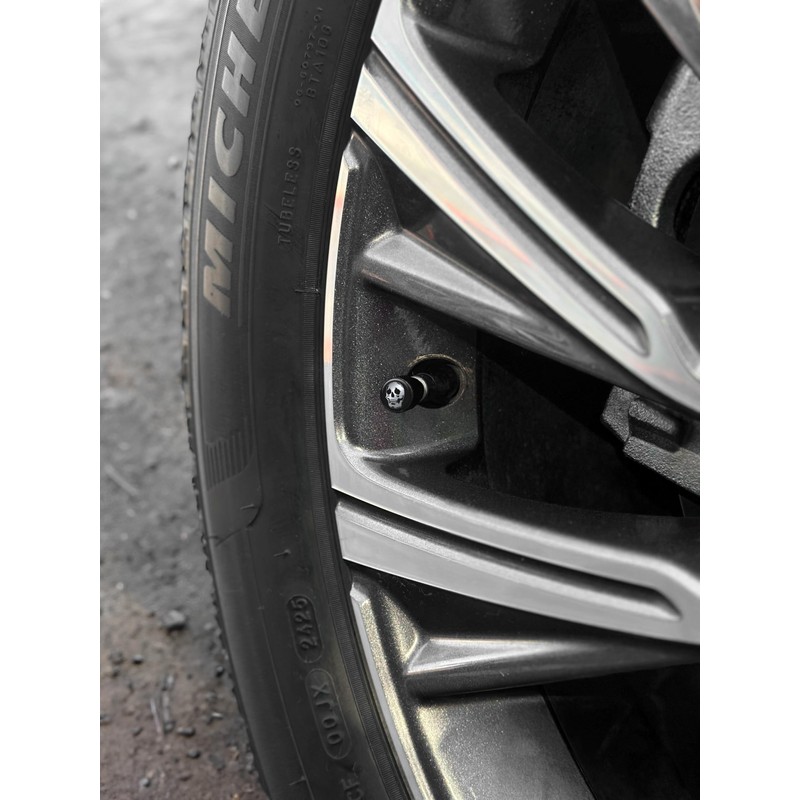 Elektroplate MetalHeads Skull Black Knurling Aluminum Tire Valve Stem Caps