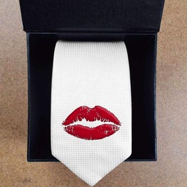 Azeeda 'Red Lipstick Kiss' White Tie/Necktie with Gift Box (AT00008501)