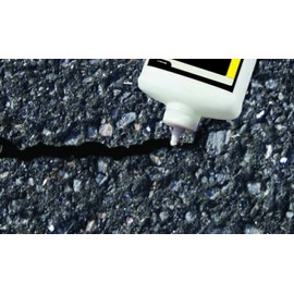 Sakrete Blacktop Crack Filler - 1 Qt. (1)