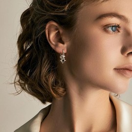 Frigotine Trendy Silver Small Hoop Starburst Dangle Earrings for Women, Dainty Y2K Celestial Star Black Rhinestone Drop Huggie Earings Holiday Prom Fashion Jewelry Gift