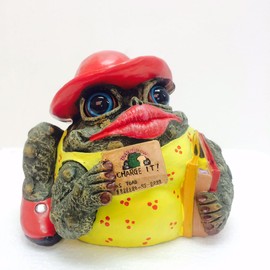 Homestyles Toad Hollow #94741 Figurine Shop Till You Drop Shopper with Credit Card and Shopping Bags in a Red Hat Small 5.5" h Garden Statue Toad Figure Natural Green