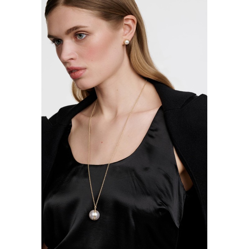 Karen Millen Logo Pearl Stud Earrings for Women (Gold/Pearl)