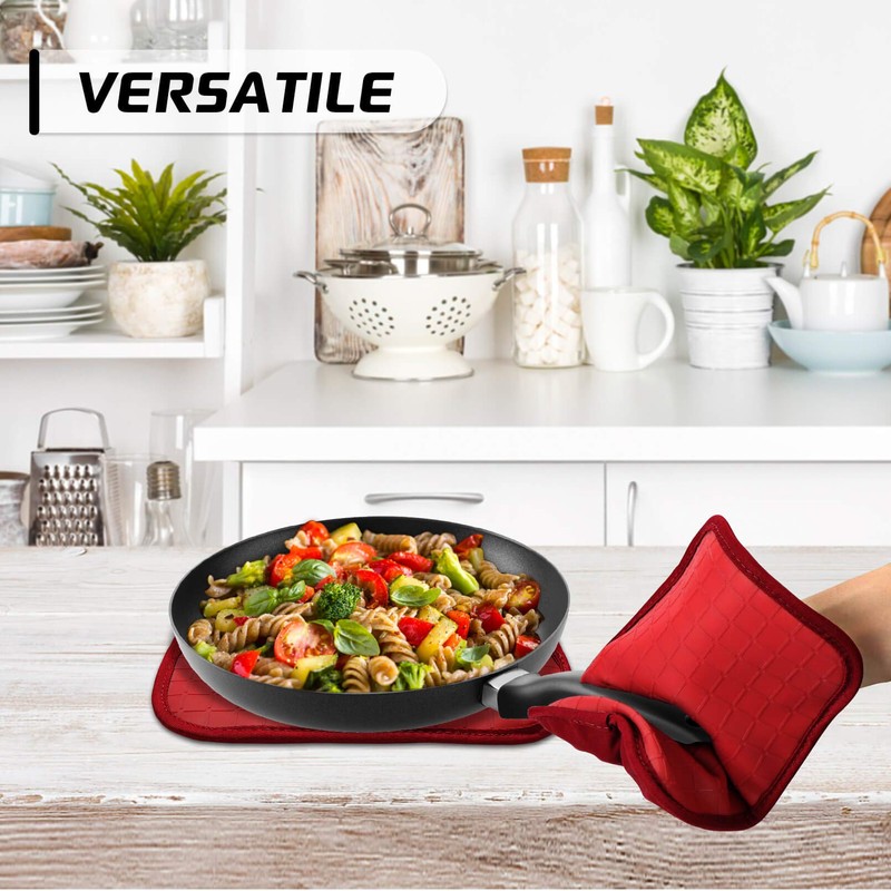 HOMWE Silicone Oven Mitts and Pot Holders for Kitchen &