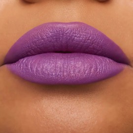 Labial MAC MACXIMAL Silky Matte 12 Horas Tono Everybodys Heroine Cobertura Total Mate Sedoso Enriquecido con Mantecas