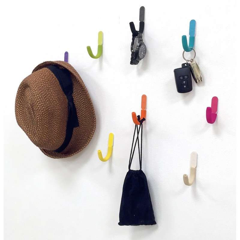 Cowboy Soft J Hook with Screws and Blindfold Seals, Black